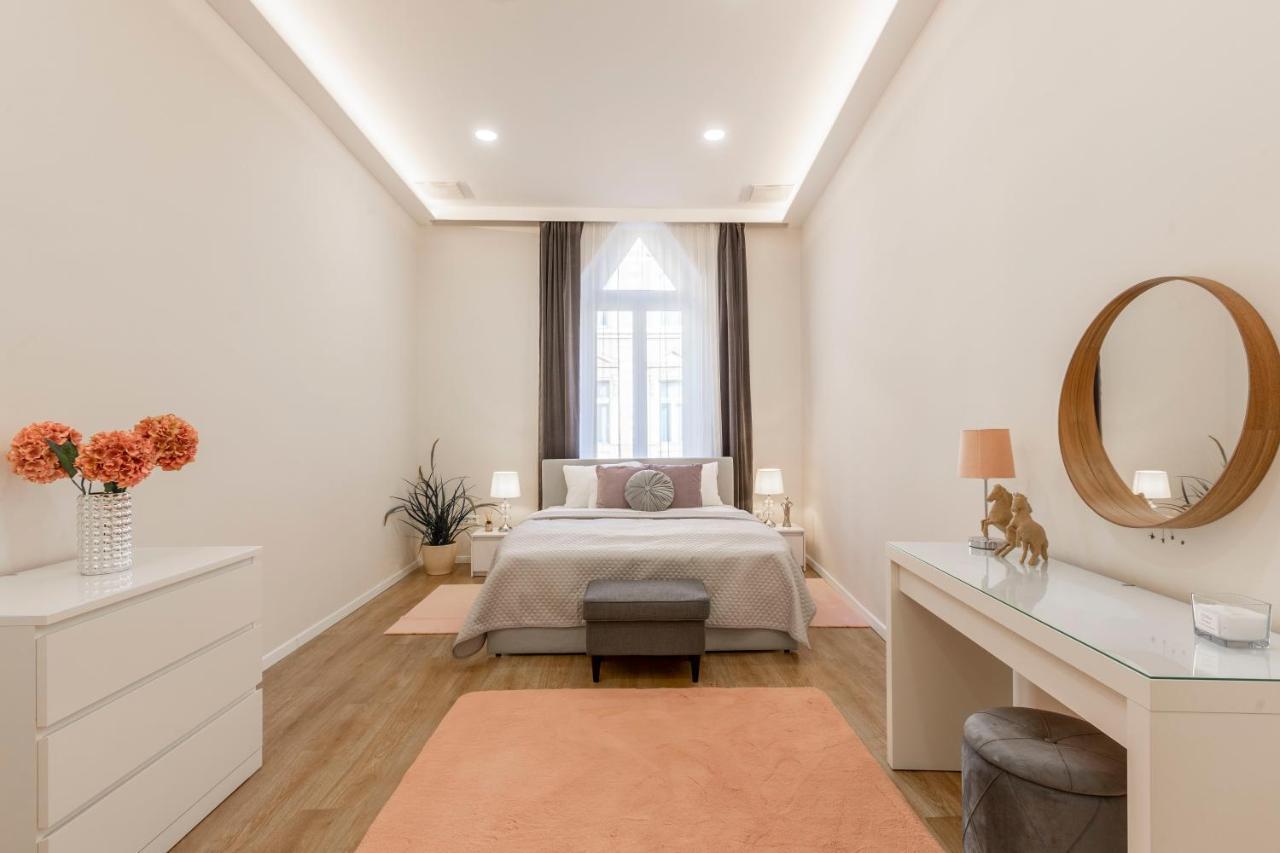 Exclusive Csengery Residence In The Heart Of Budapest Exterior photo